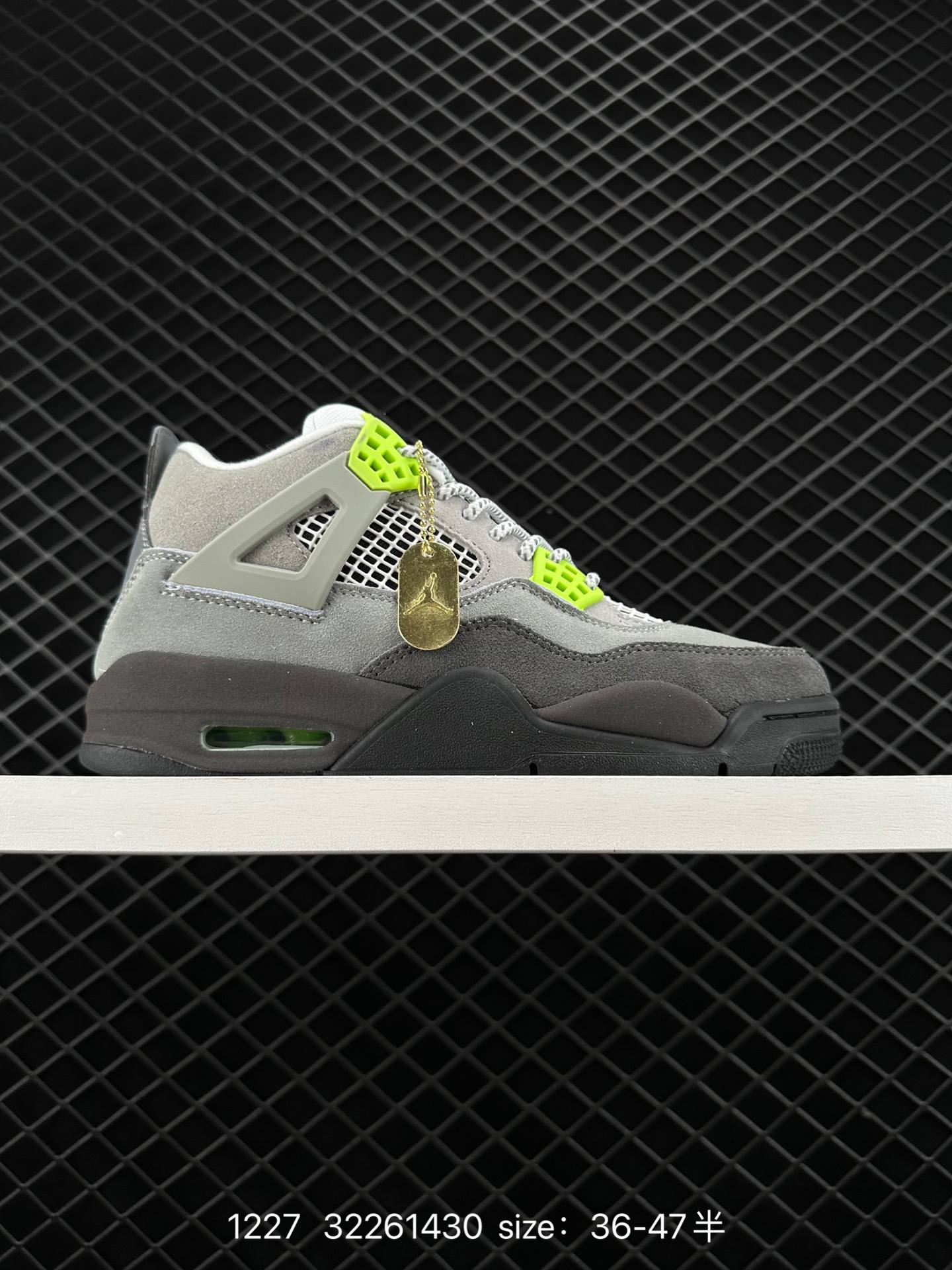 Air Jordan 4 Retro LE Air Jordan 4 Retro LE